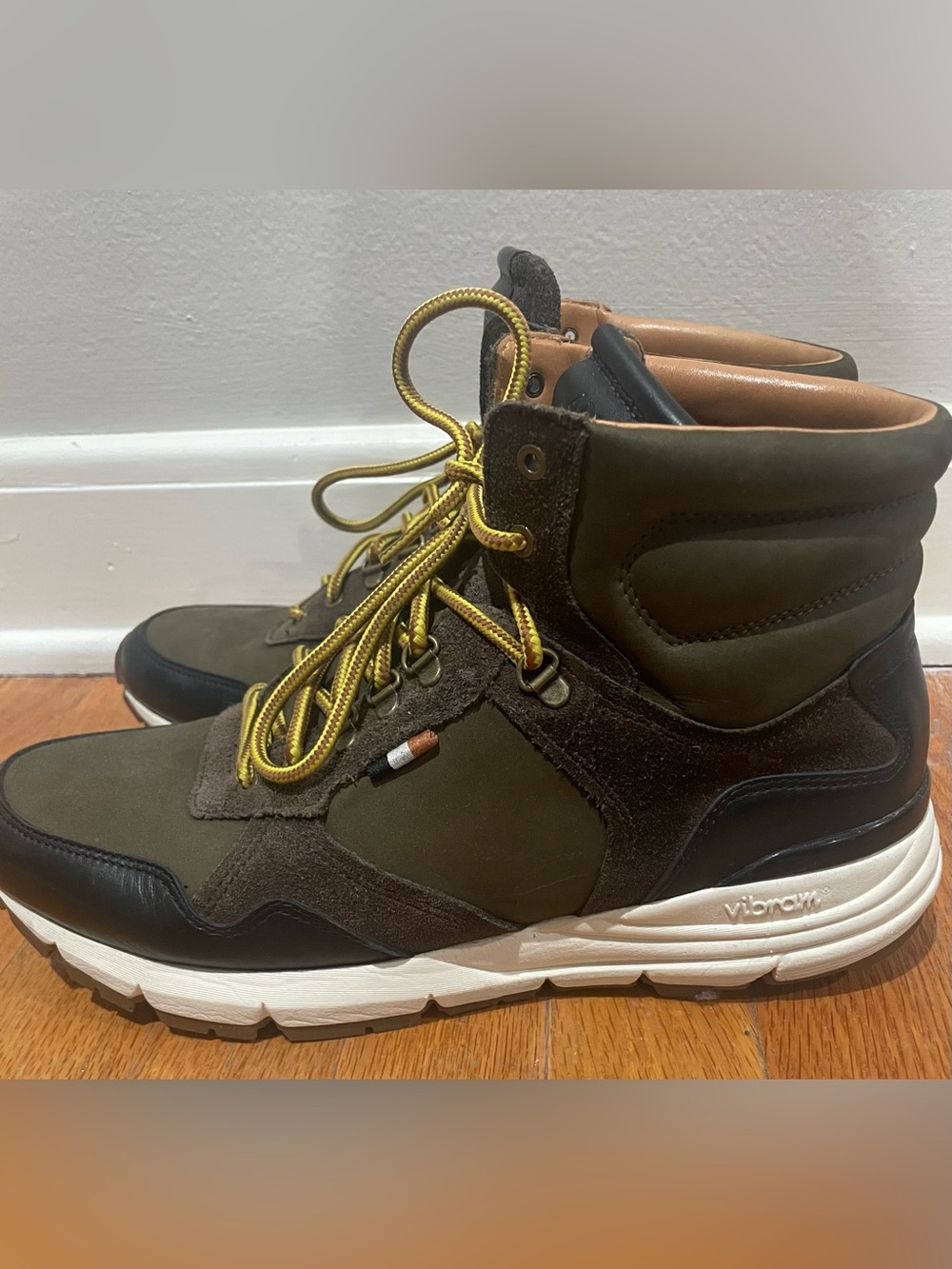 Allen Edmonds Canyon weatherproof high-top sneakers - Picture 9 of 9